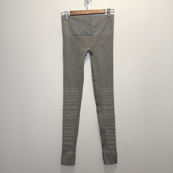 BLANQI SPORT SUPPORT Hipster Contour Legging - Picture 8 of 11